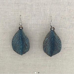 Leaf earrings
